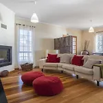 Casa Das Neves - By Wehost